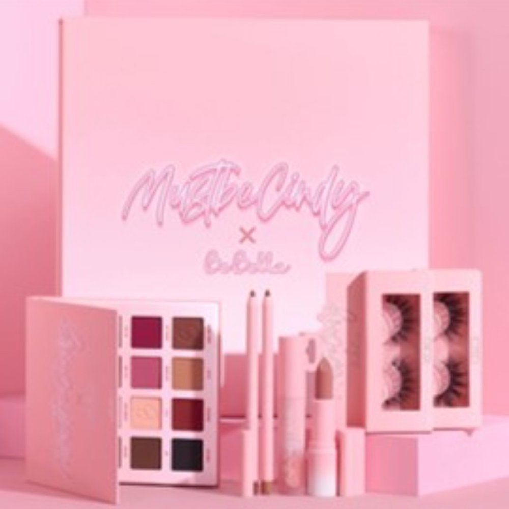 Must Be Cindy PR Collection - Set